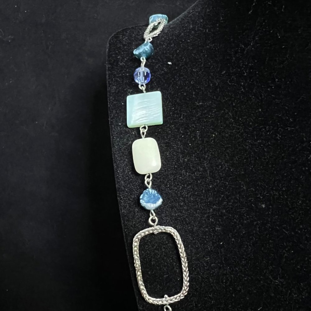 Vintage Lia Sophia Silver Tone Blue and White Beaded Necklace (2576) - Picture 2 of 5